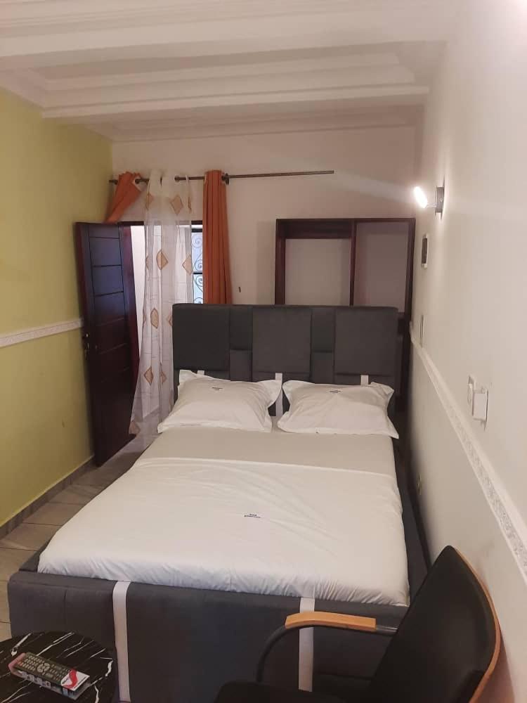 Residence P P M Odza Yaoundé エクステリア 写真