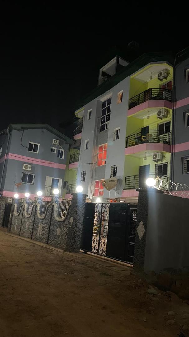Residence P P M Odza Yaoundé エクステリア 写真